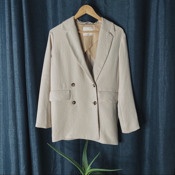 Wilfred Jackets & Blazers - ❄️WINTER SALE❄️ Wilfred Cherrelle Blazer